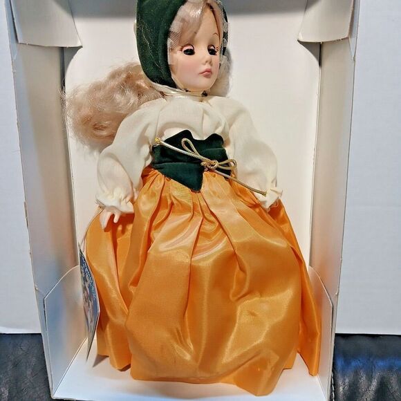 Vintage Effanbee Doll, 1190 Sleeping Beauty. - Picture 1 of 6